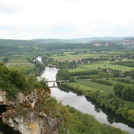 La Noix Cassee